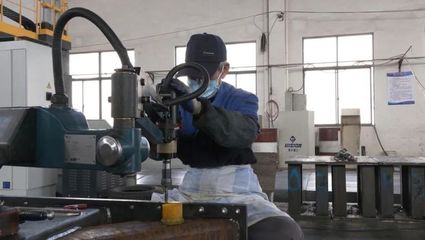 博望區(qū)千方百計扶持企業(yè)穩(wěn)崗穩(wěn)產