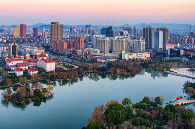 藍(lán)閑馬鞍山 自然與人文的和諧交融